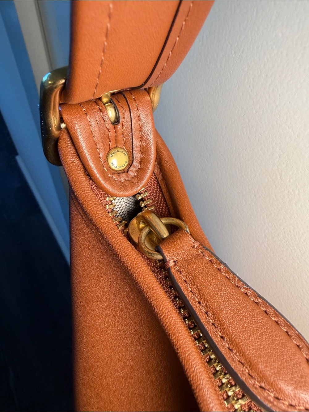 COACH - Duffle Sac Crossbody Bucket Bag in Amber Leather - Picture 7 of 15